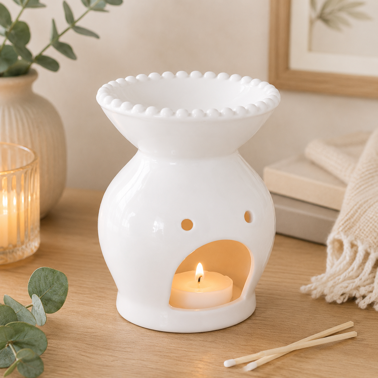 White Beaded Rim | Tealight Wax Burner