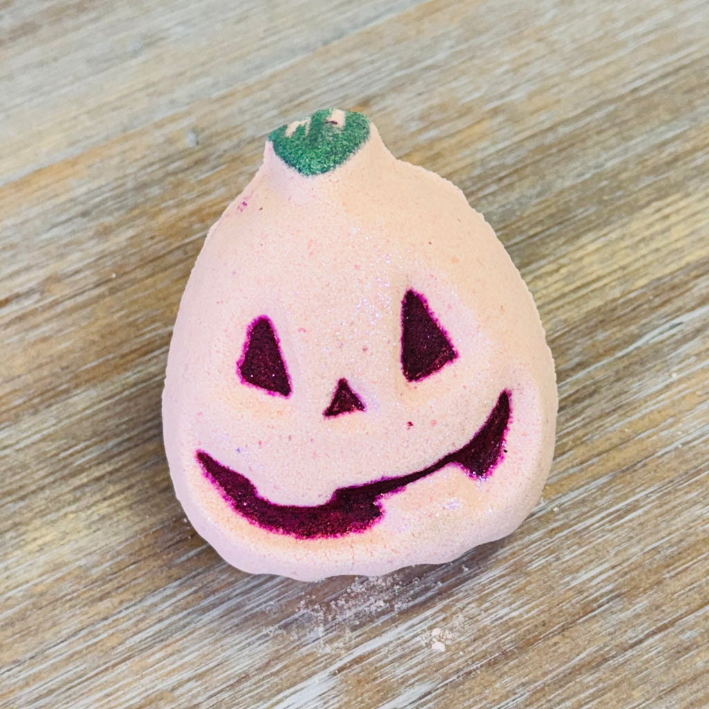 Pumpkin Crunch Cake | Bath Bomb